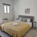 Mia Casaki Apartment