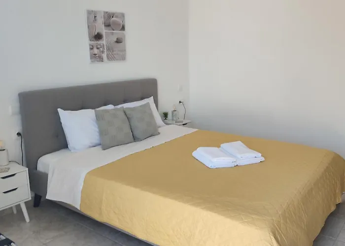 Mia Casaki Νάουσα